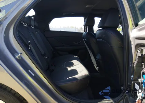 2022 Hyundai Elantra N Line z USA, uszkodzony, nr VIN KMHLR4AF7NU331697